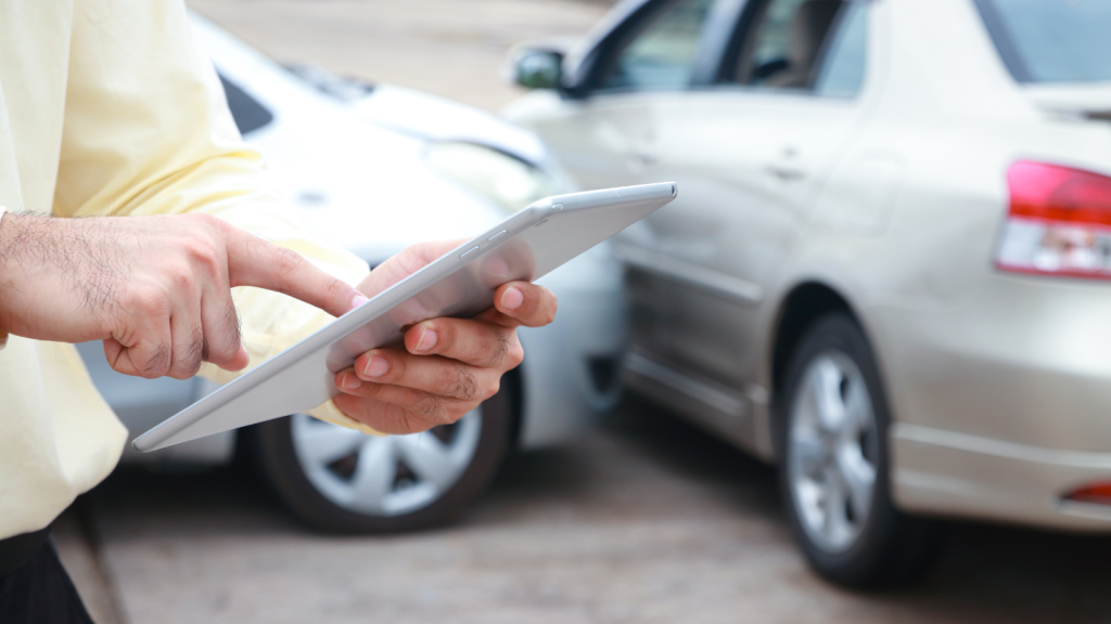 what is auto insurance
